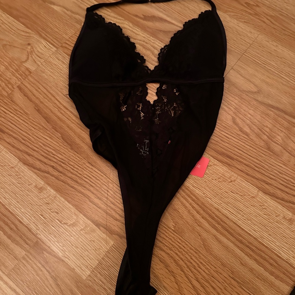 Black lace bodysuit size small